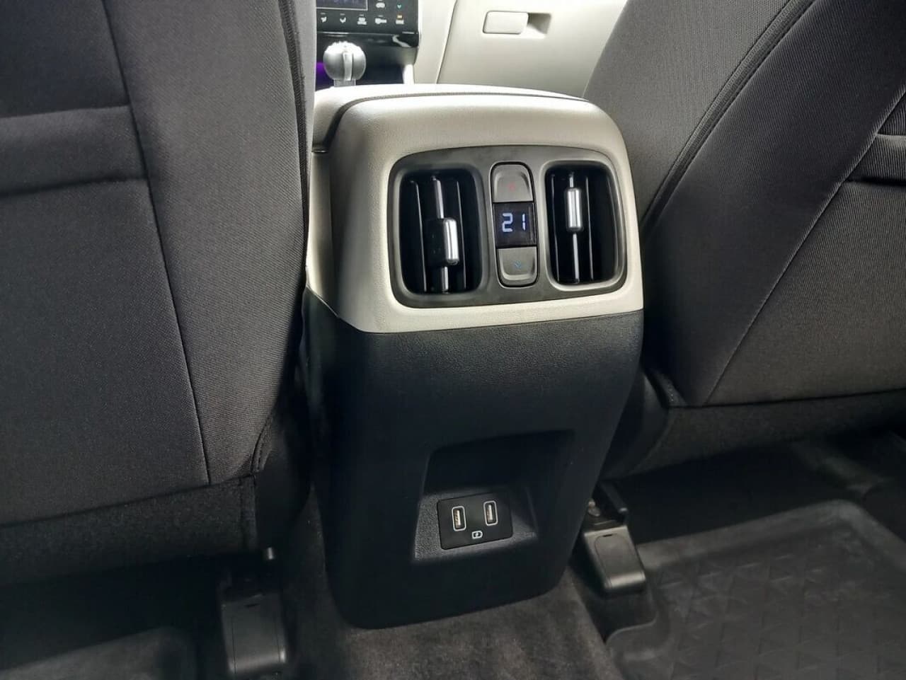 Hyundai Tucson - zdjęcie 16
