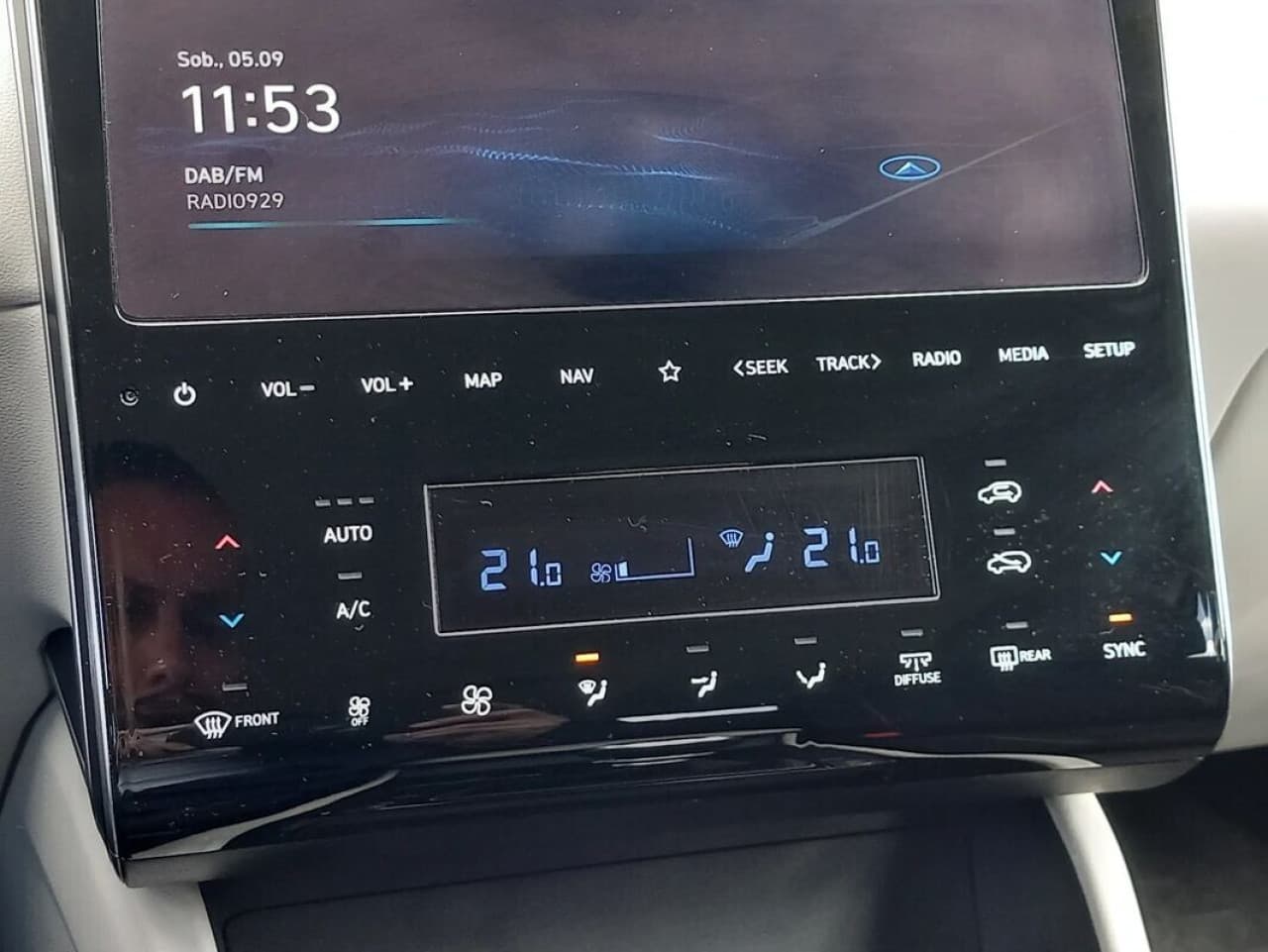 Hyundai Tucson - zdjęcie 9