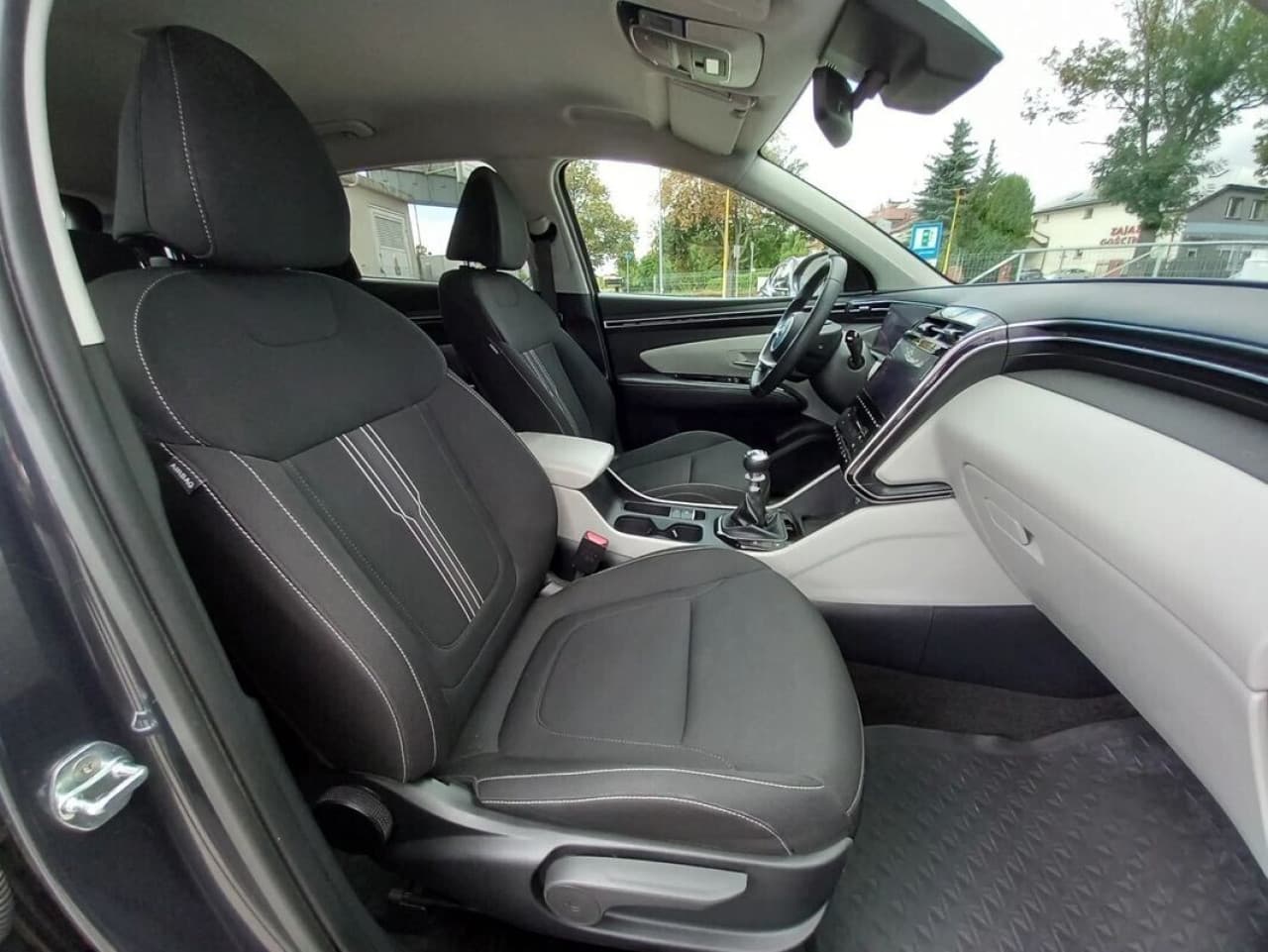 Hyundai Tucson - zdjęcie 6