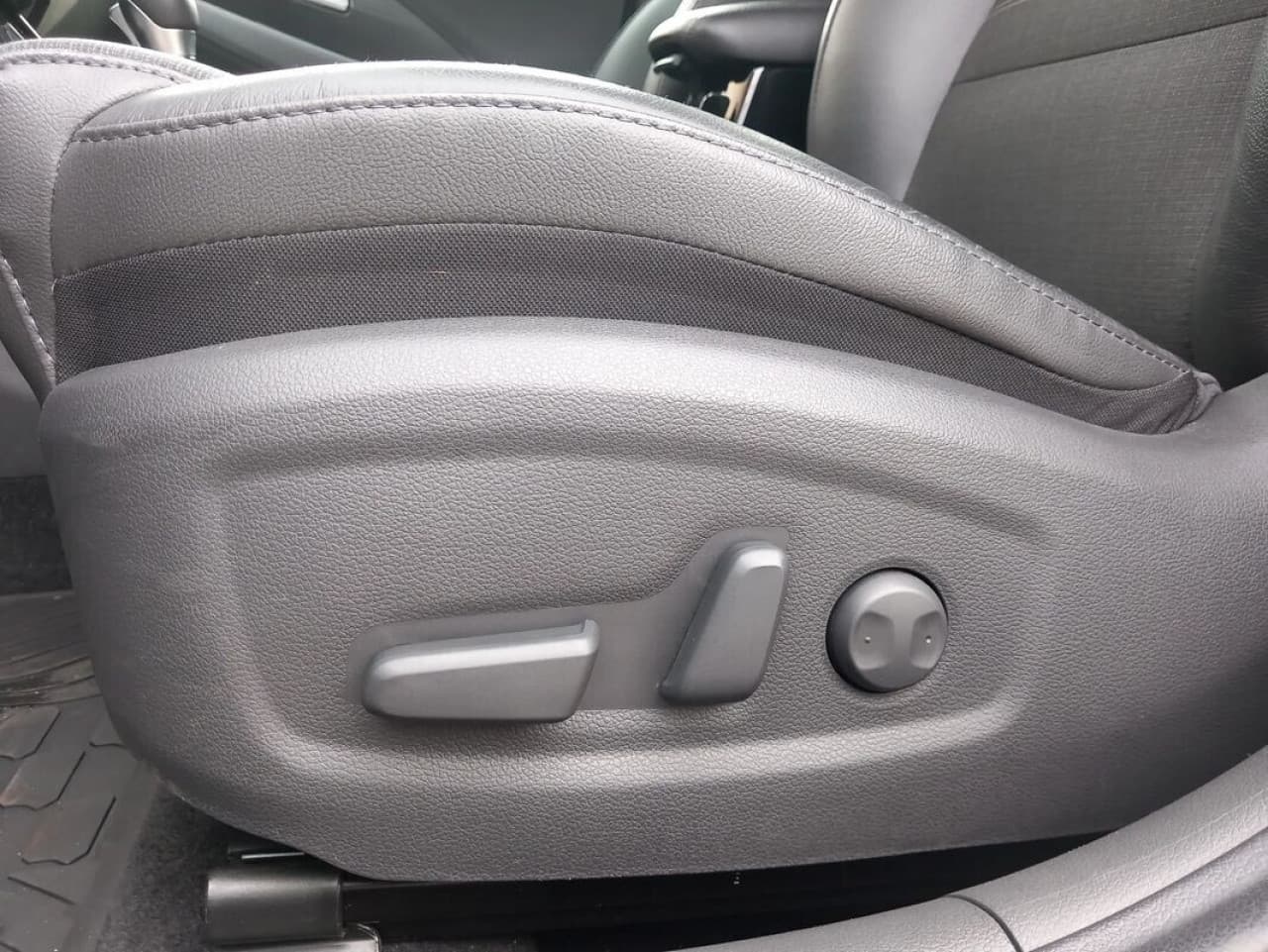 Hyundai i30 - zdjęcie 17