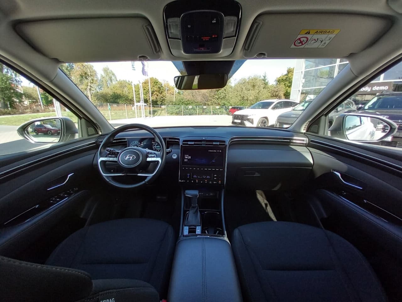 Hyundai Tucson - zdjęcie 12